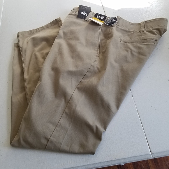 NWT Lee Khaki Pants Reg Straight Active Stretch Size 34x32 - Picture 6 of 6